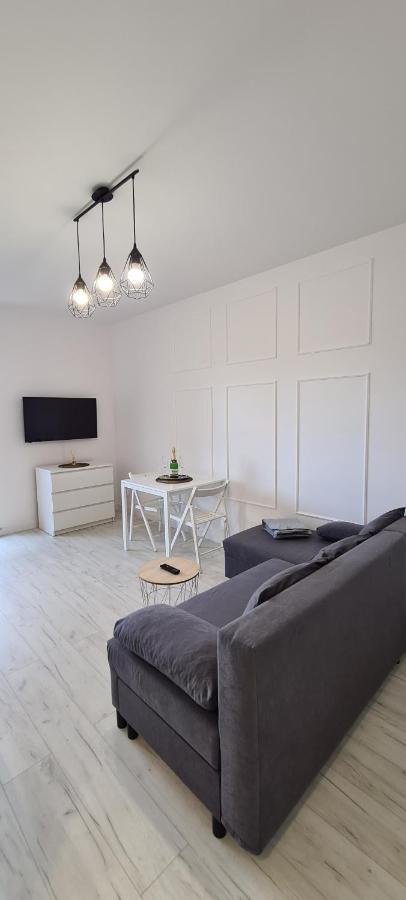 44 - Apartamenty Siedlce - Nowy Apartament W Centrum Przy Ul Czerwonego Krzyza Экстерьер фото