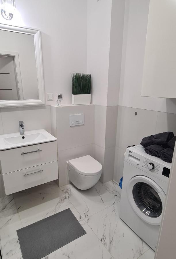44 - Apartamenty Siedlce - Nowy Apartament W Centrum Przy Ul Czerwonego Krzyza Экстерьер фото